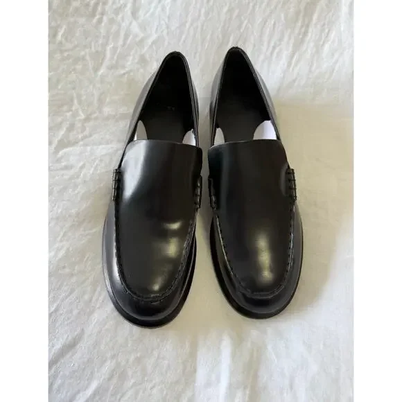 Vince | Women’s 9.5 | Black Leather Naomi Loafers | Contemporary Minimalist EUC - Picture 2 of 9